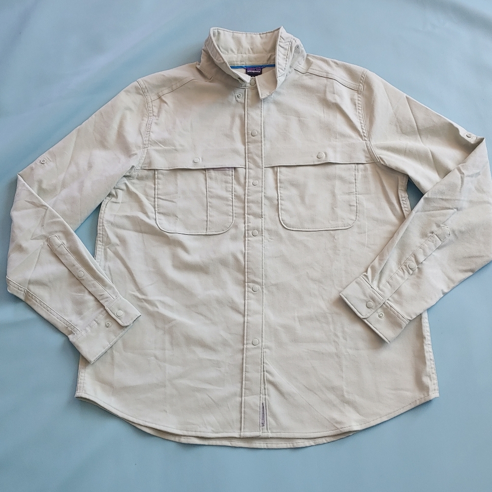 Patagonia®Women's Early Rise Stretch Fishing Shirt in Salvia green - Picture 2 of 10